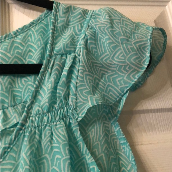 Mint Green Capped Sleeve Gap Blouse - Picture 3 of 4